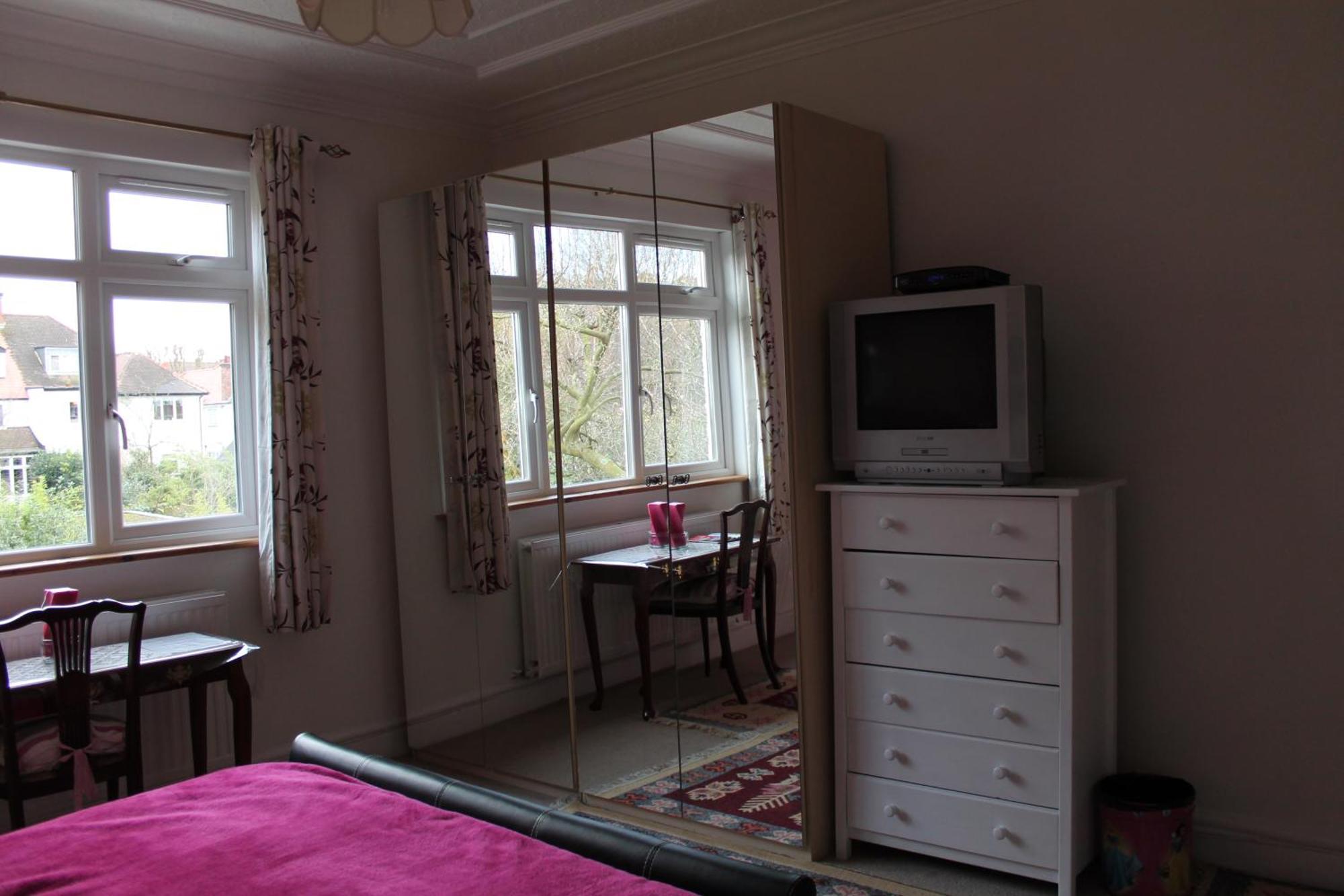 לונדון Saint Gabriel'S Road Guesthouse חדר תמונה